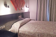 habitacion-hotel-oviedo-morado